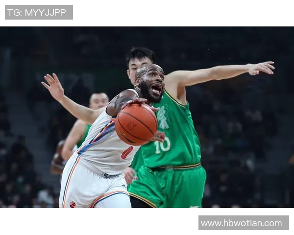 罗伯特-高登：CBA杀手级得分手，砍下30分助球队获胜